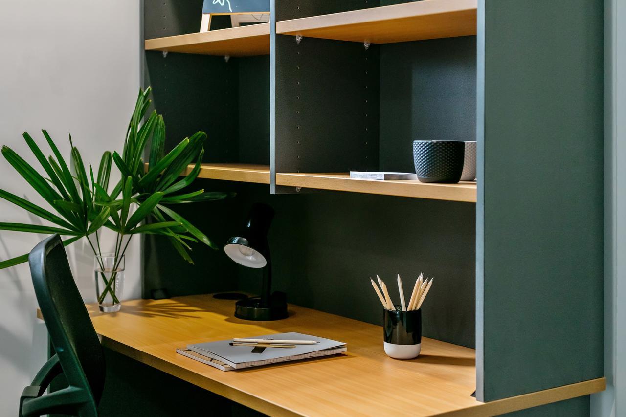 Mihaven Shared Living - Pembroke St Hostel Кернс Екстериор снимка